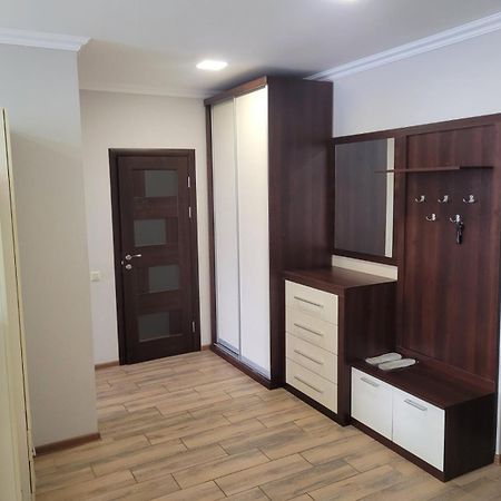 Затишні Апартаменти Two Çernivtsi Dış mekan fotoğraf